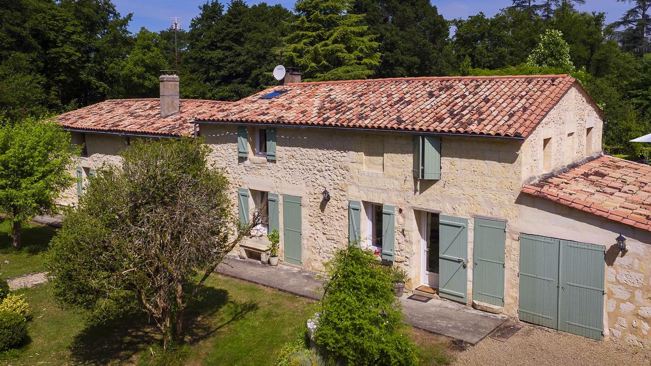 Gite La Maison De La Pimpine Lignan De Bordeaux Lignan-de-Bordeaux Exterior foto